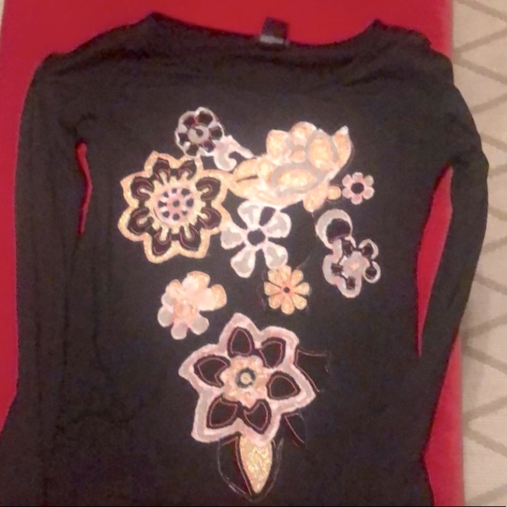 Super cute vintage Custo top